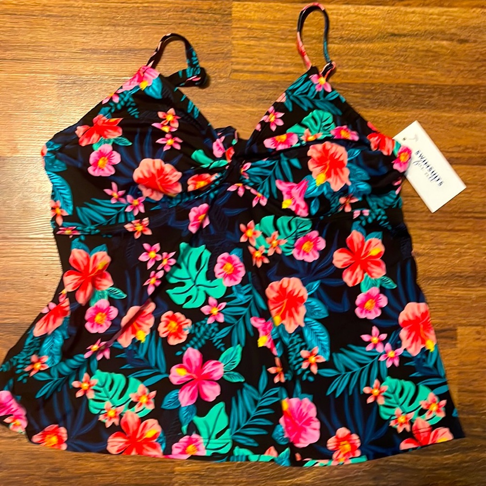 Swimsuits for all size 14 underwire tankini brand new bought the wrong size.